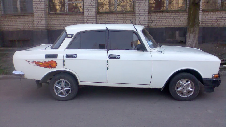 Москвич 2140 Купив за ціною м.лому 2