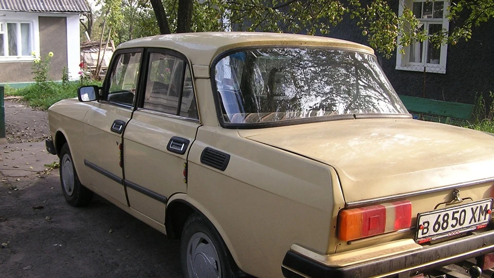 Москвич 2140 Люкс Ластівка 2