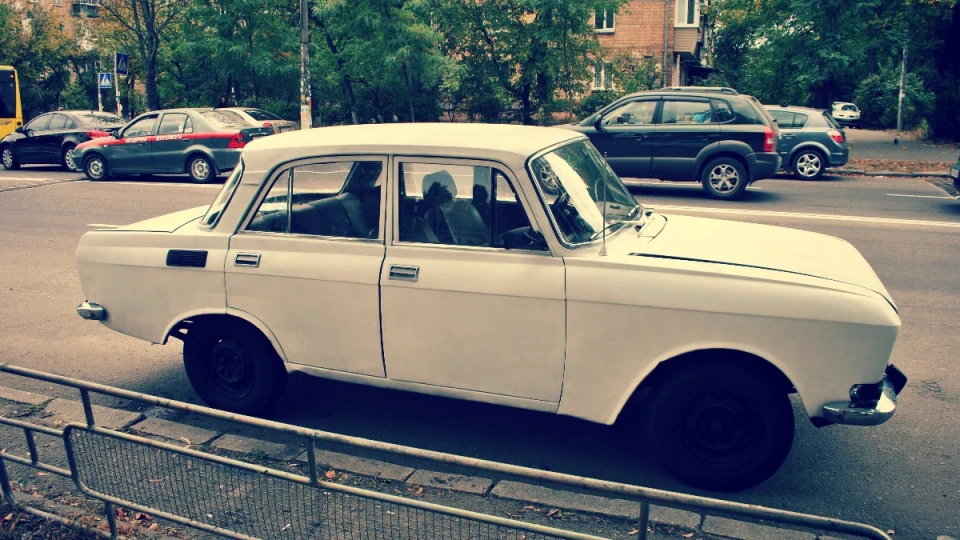 Москвич 2140 Сепія 2