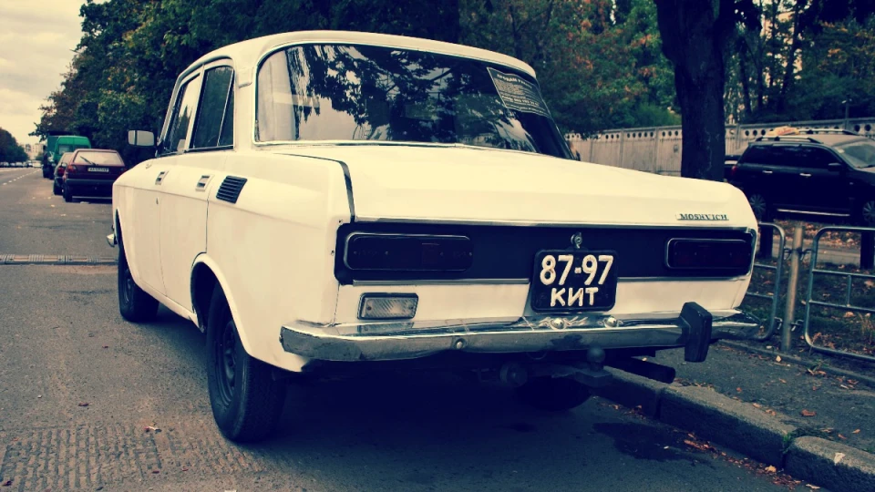 Москвич 2140 Сепія 3
