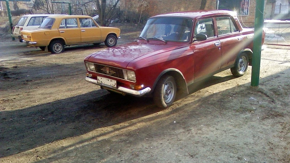 Москвич 2140 Вишневий =)