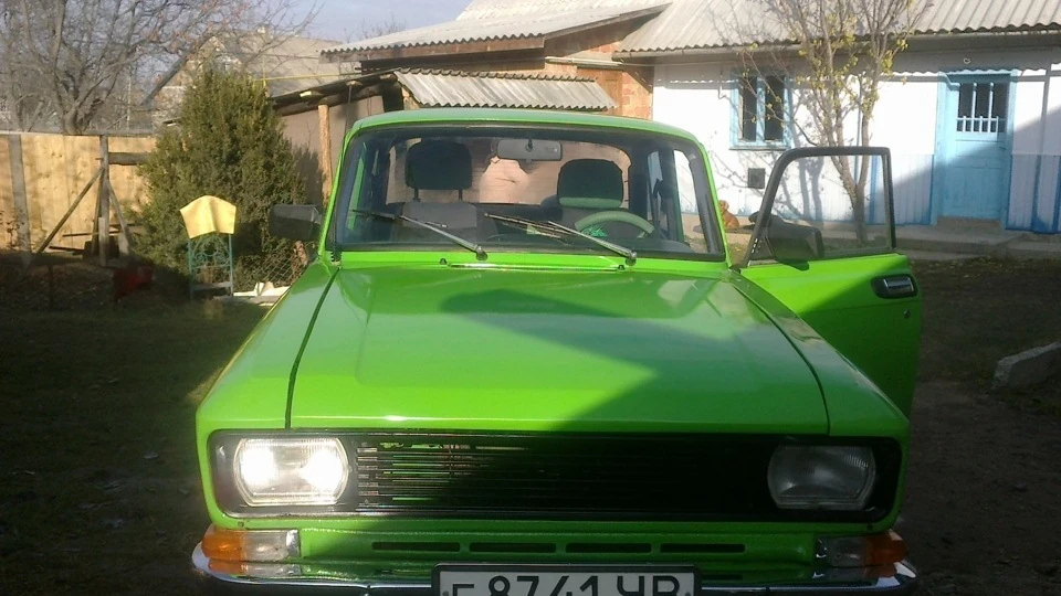 Москвич 2140 Зелена бджілка 3