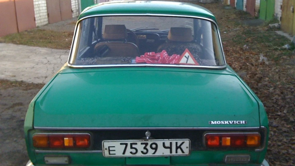 Москвич 2140 Зелений змій) 2