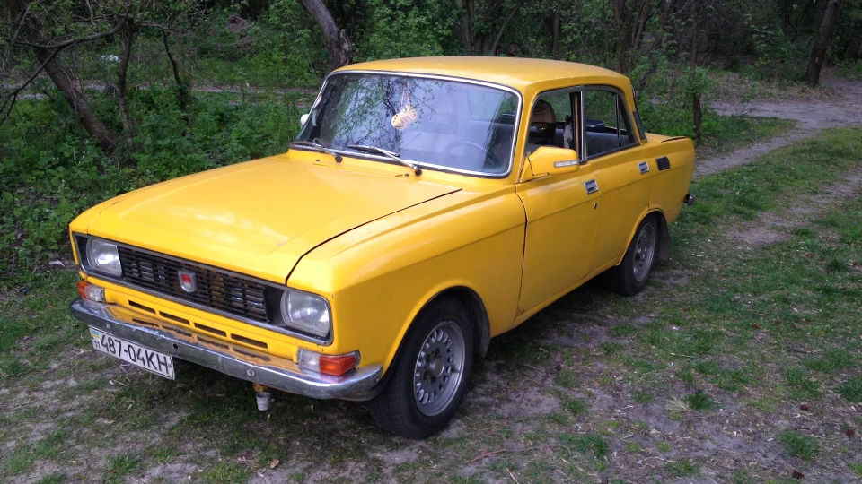 Москвич 2140 Жовтий 5
