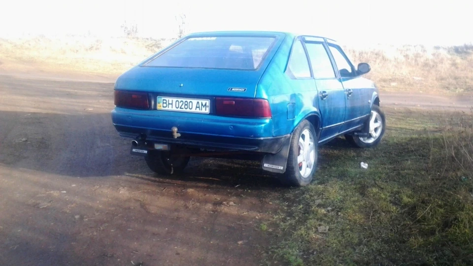 Москвич 2141 Борзий Charlie 2,0 F3R 2