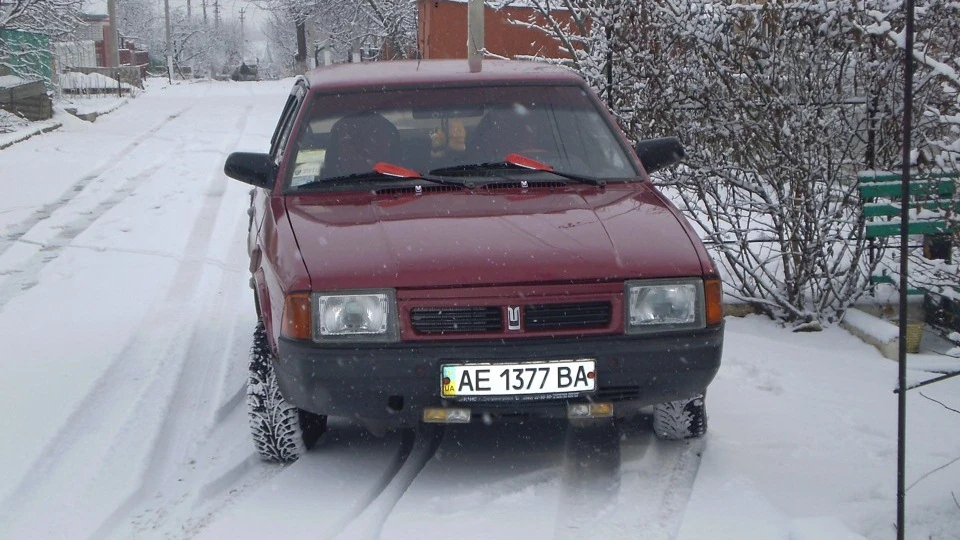 Москвич 2141 Червоний металік 1.7