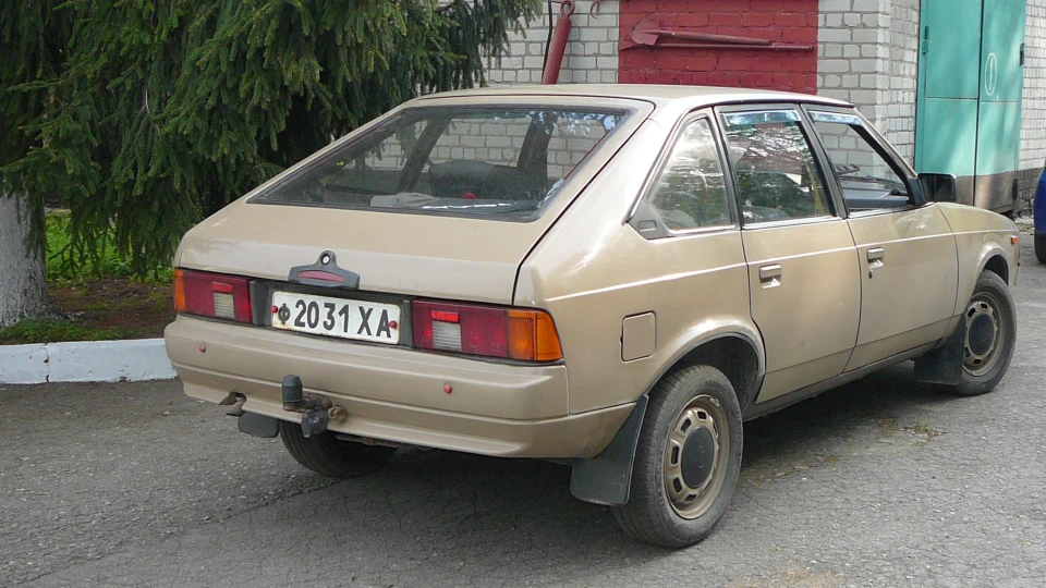 Москвич 2141 Peanut 1,75 3
