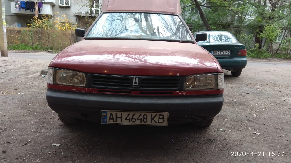 Москвич 2901 Святогір 2000 2.0i 2