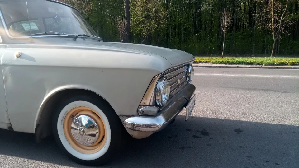 Москвич 408 Бежевий мамонт 2