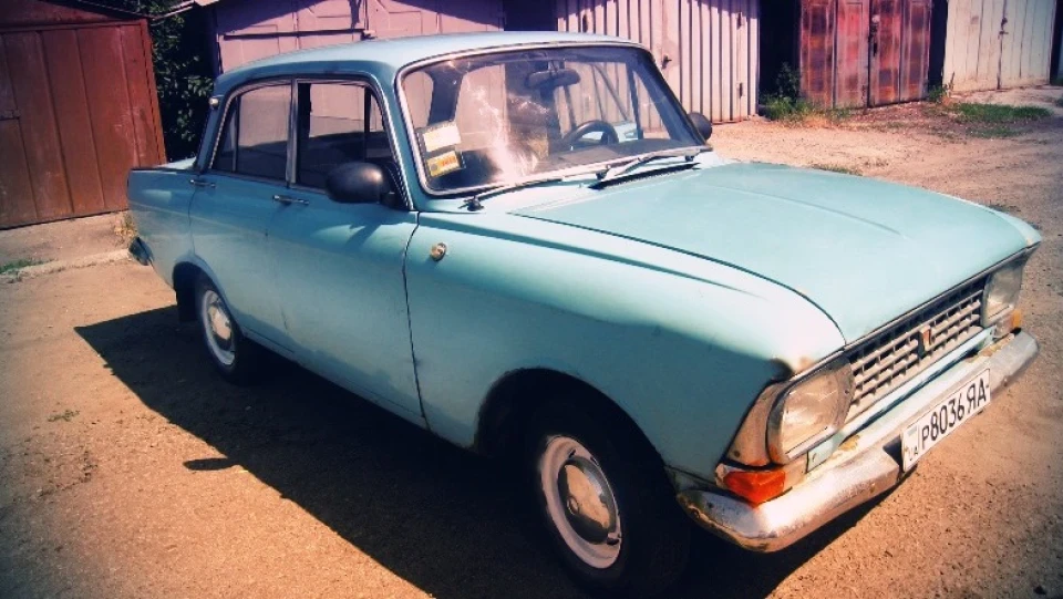 Москвич 408 light blue Injection