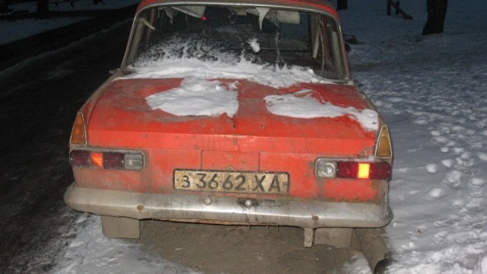 Москвич 408 Перший =) 3