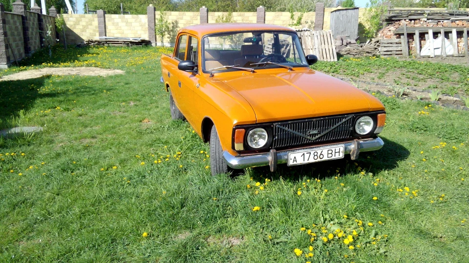 Москвич 412 вогненний