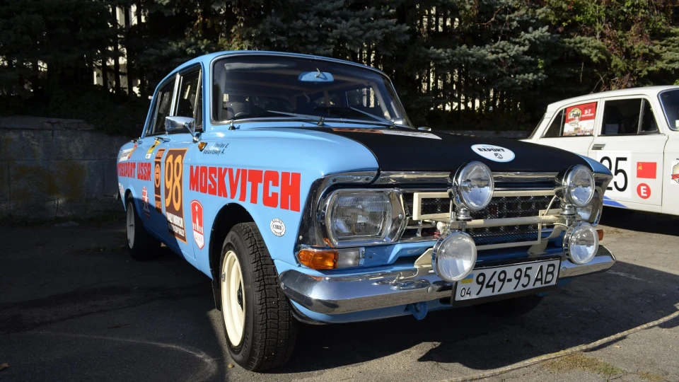 Москвич 412 Пам'яті Гонщиків 5