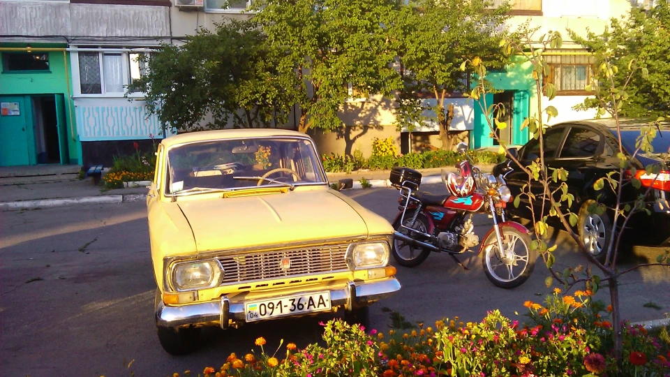 Москвич 412 жовтий бегемот 4
