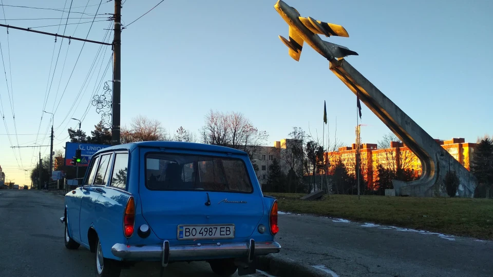 Москвич 427 ІЕ Baby Blue 4