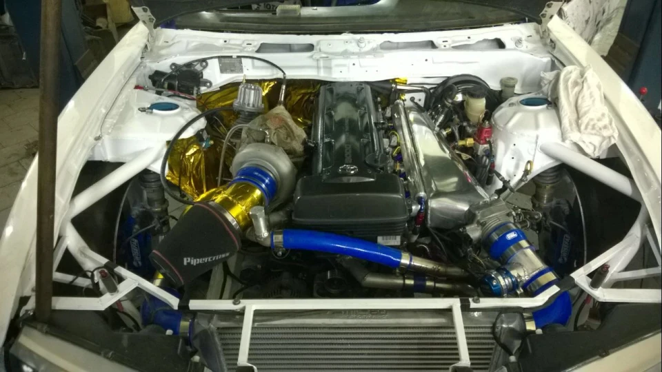Nissan 200SX Чотири 2JZ 4