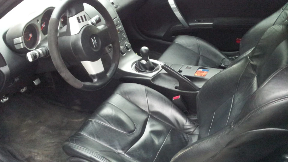 Nissan 350Z Enthusiast 2