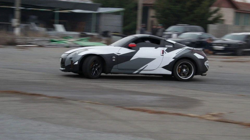 Nissan 350Z Supercharged 2