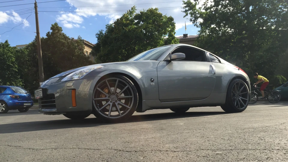 Nissan 350Z VOSSEN VFS 1 20''