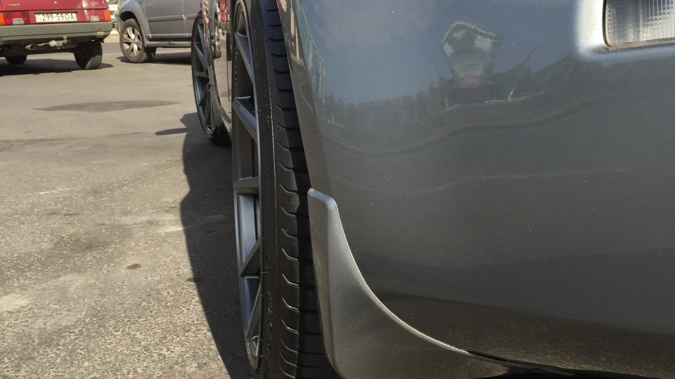 Nissan 350Z VOSSEN VFS 1 20'' 4