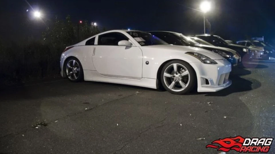 Nissan 350Z White Edition 4