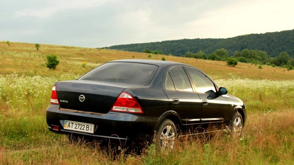 Nissan Almera Classic 4