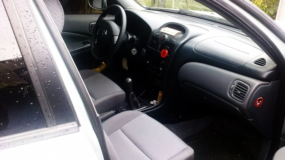 Nissan Almera Classic 2