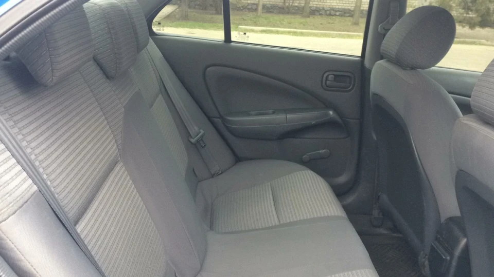 Nissan Almera Classic 4