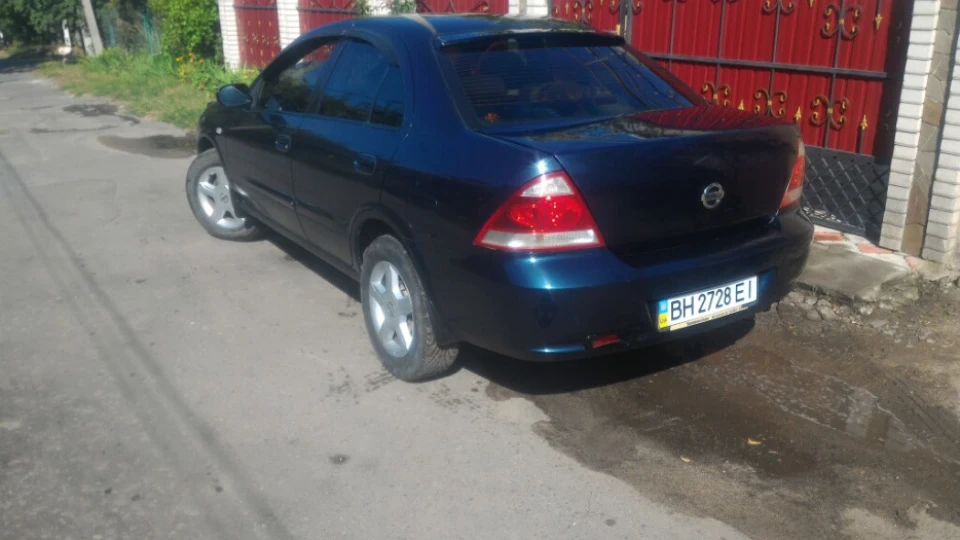 Nissan Almera Classic 1.6 2