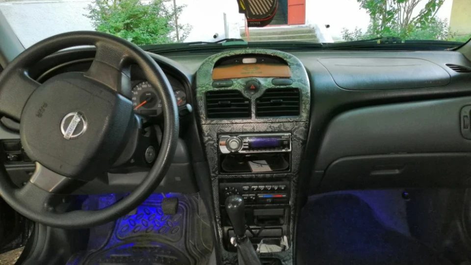 Nissan Almera Classic 1.6 3