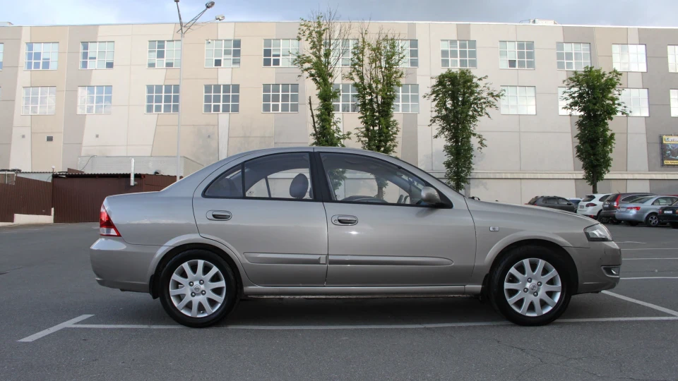 Nissan Almera Classic AT 1.6 4