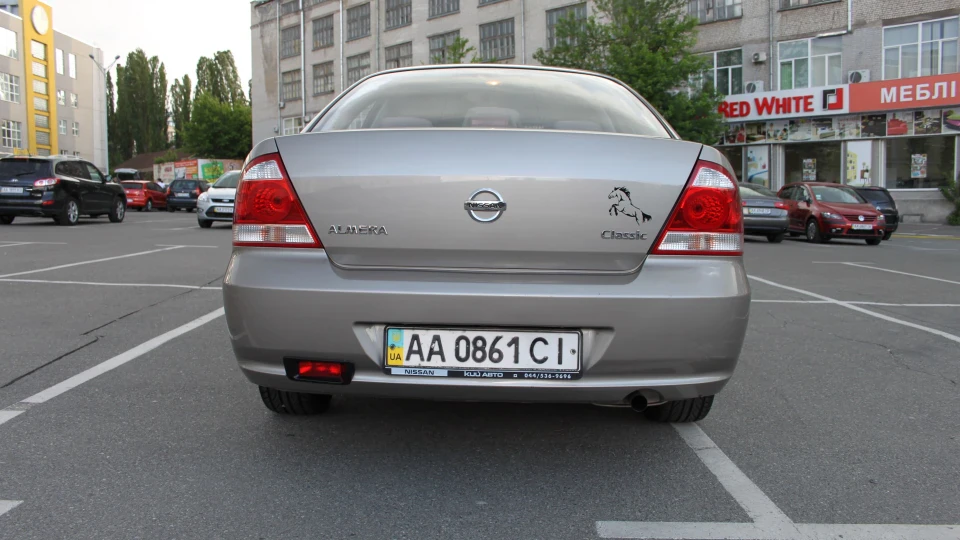 Nissan Almera Classic AT 1.6 5