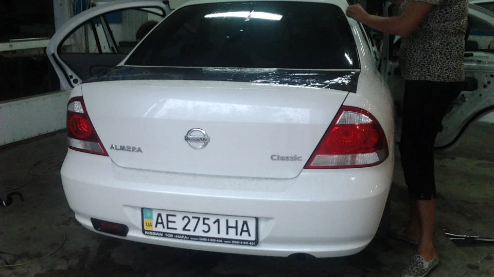Nissan Almera Classic Білий перламутровий 2