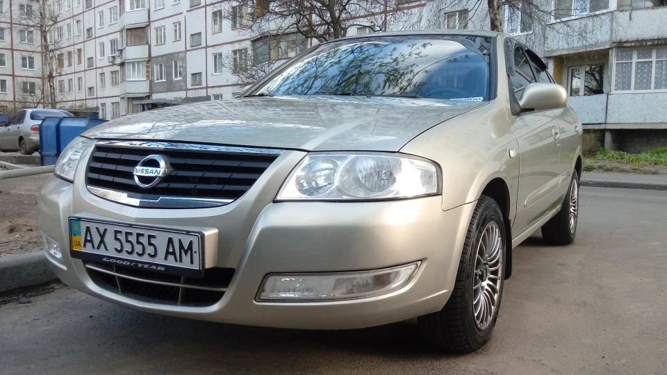 Nissan Almera Classic Glamour Beige 2