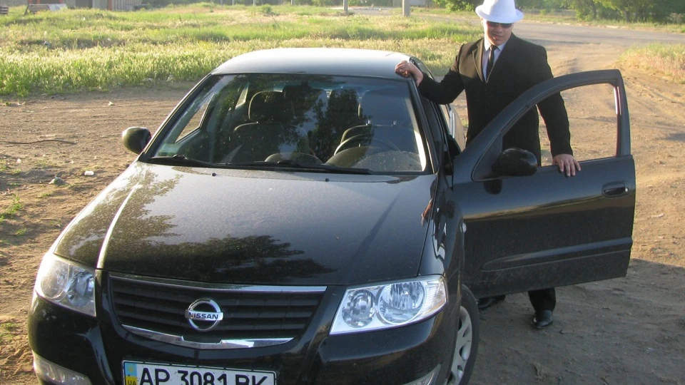 Nissan Almera Classic (класичний жоповоз) 2