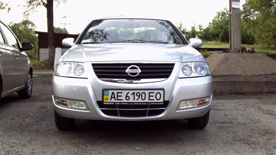 Nissan Almera Classic Сіра левиця 2