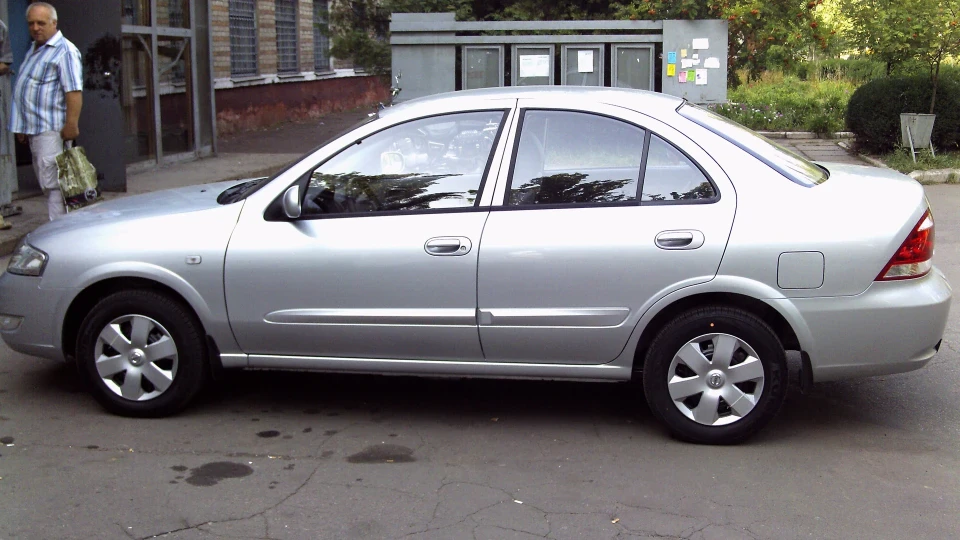 Nissan Almera Classic Сіра левиця 4