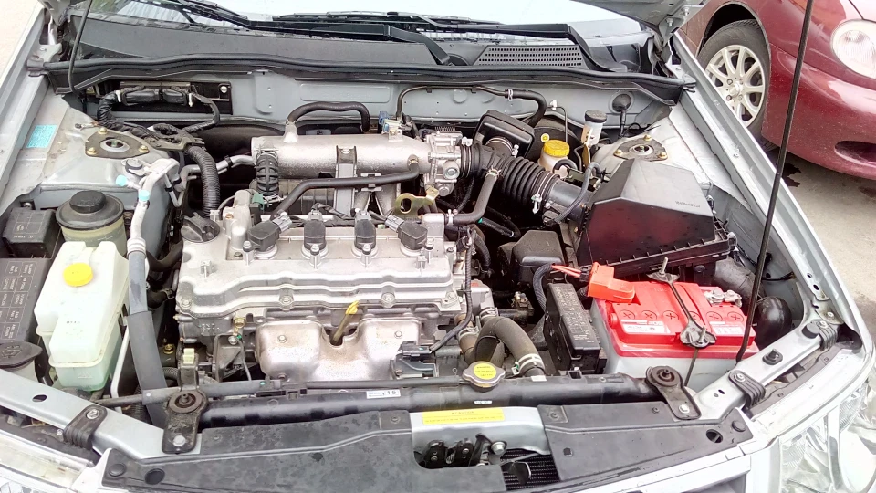 Nissan Almera Classic Свіжий шустрячок ) 4