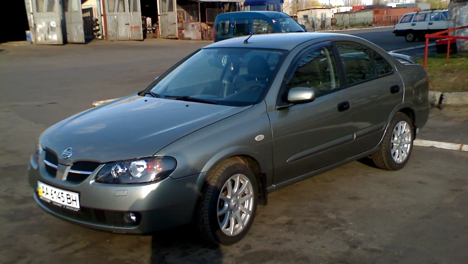 Nissan Almera 3
