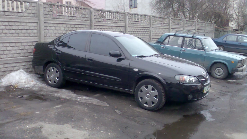 Nissan Almera