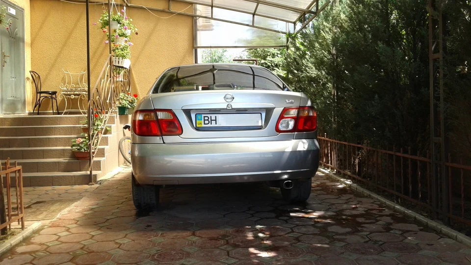 Nissan Almera 3