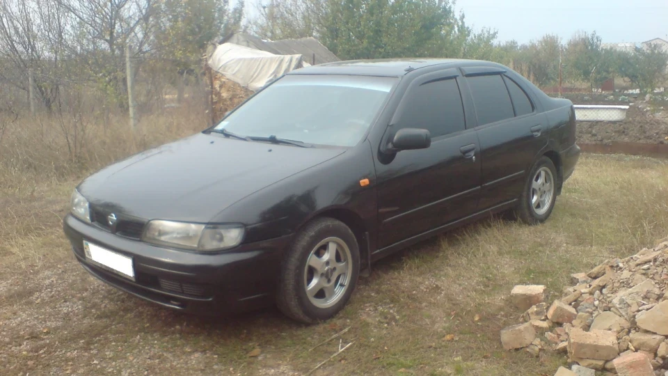 Nissan Almera 3