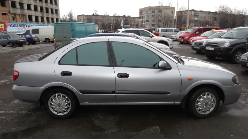 Nissan Almera 3