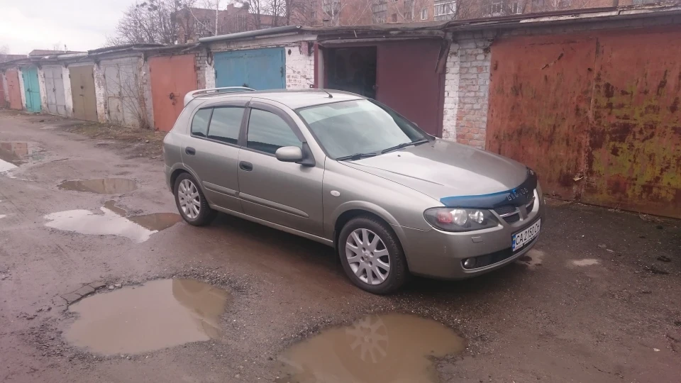 Nissan Almera