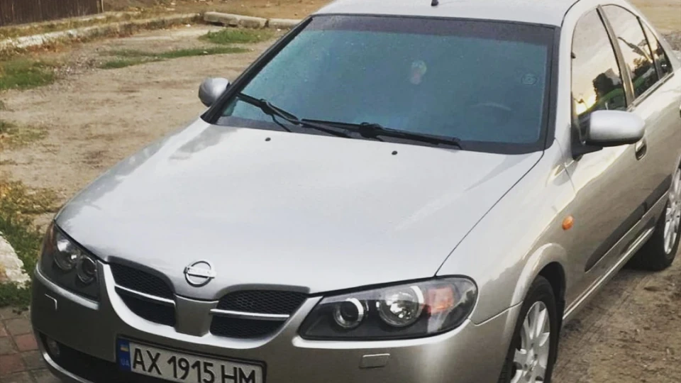 Nissan Almera