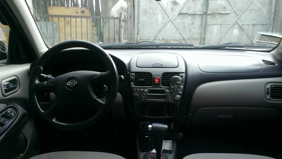 Nissan Almera 3