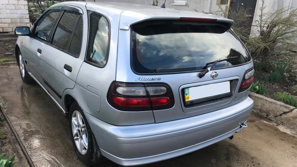 Nissan Almera 2