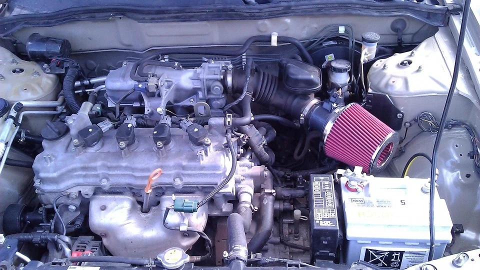 Nissan Almera 4