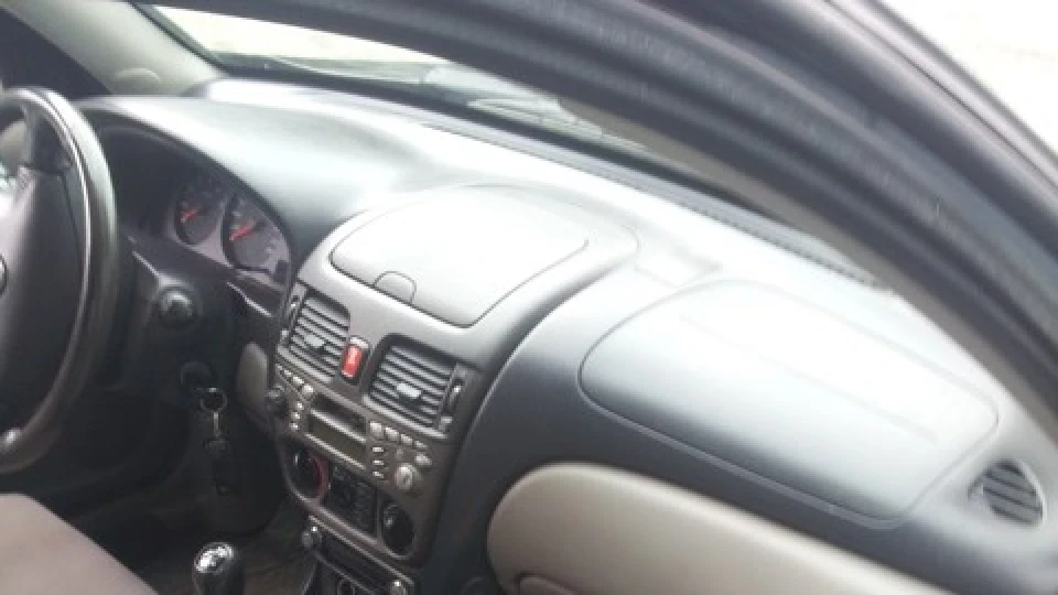 Nissan Almera 2