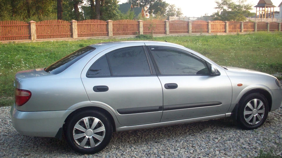 Nissan Almera 2